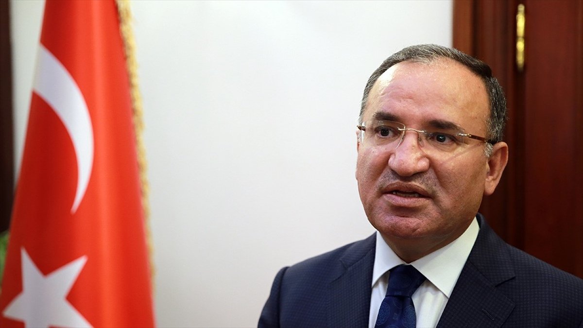 Adalet Bakanı Bozdağ'dan 'kadına şiddet ve çocuk istismarı' genelgesi