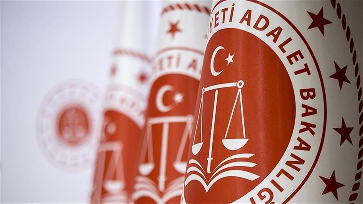 Adalet Bakanlığından “kadın tutuklunun odasında habersiz arama” iddiasına yalanlama