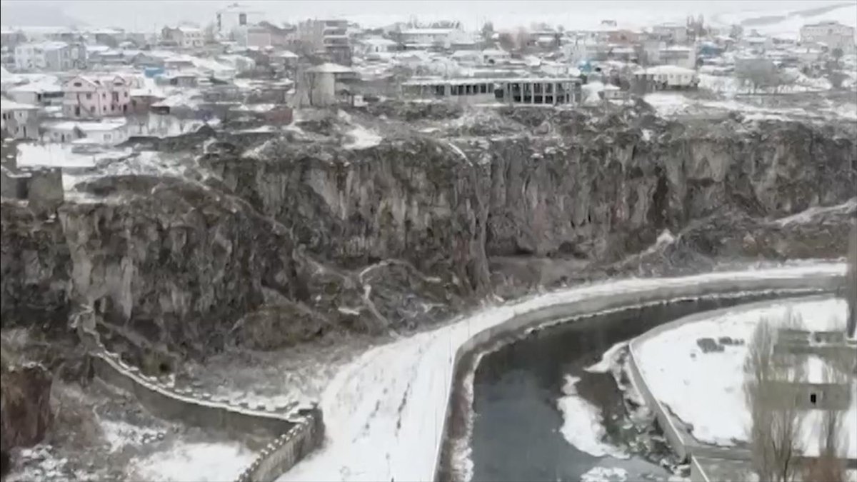 Beyaza bürünen Ardahan dronla görüntülendi
