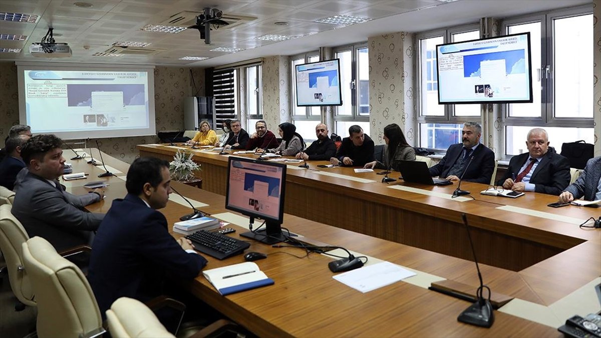 Çağrı trafiği 4 kat artan “Alo 170” çalışanları EYT eğitimine alındı