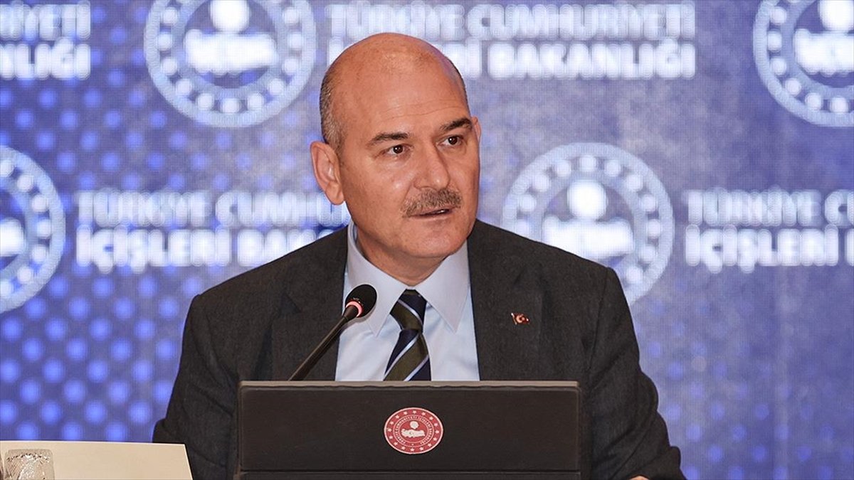 İçişleri Bakanı Soylu: İBB'de İmamoğlu döneminde işe alınmış 505 kişinin işe girmelerinde engel durum söz konusu