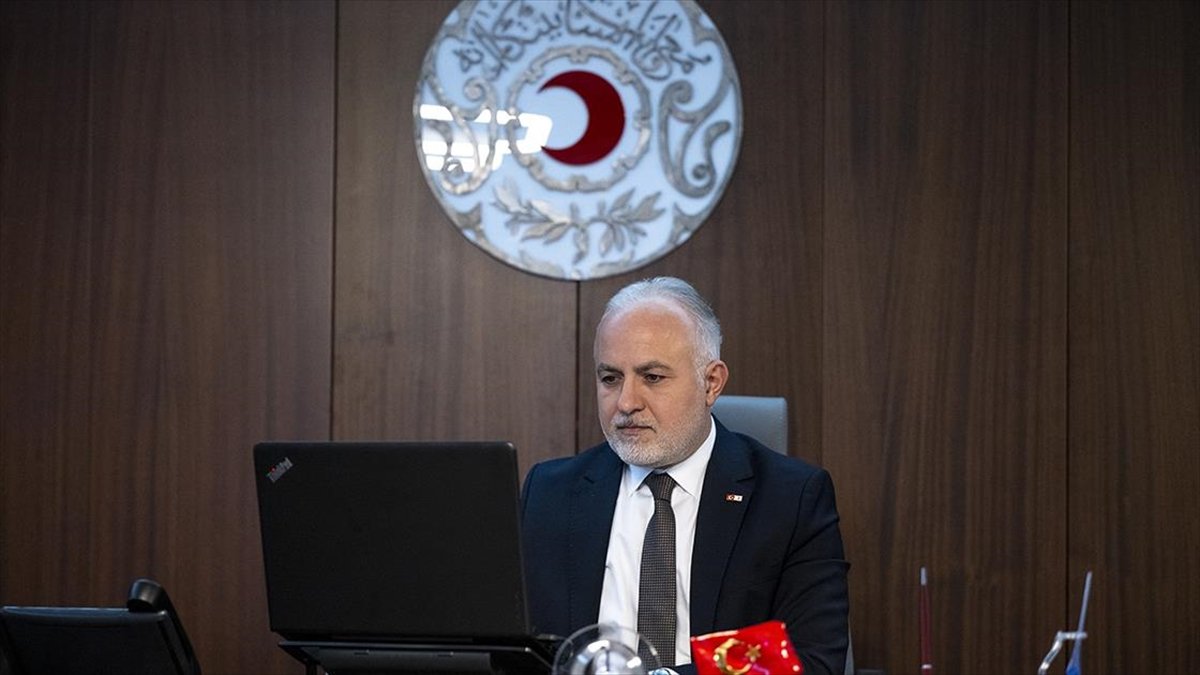 Türk Kızılay Genel Başkanı Kınık'ın “Yılın Fotoğrafları” oylamasındaki tercihi “Hayata tutunanlar”