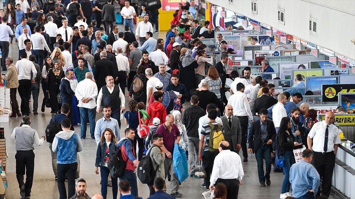 Ankara Şehirlerarası Otobüs Terminali 2022'de yaklaşık 15 milyon yolcu ağırladı