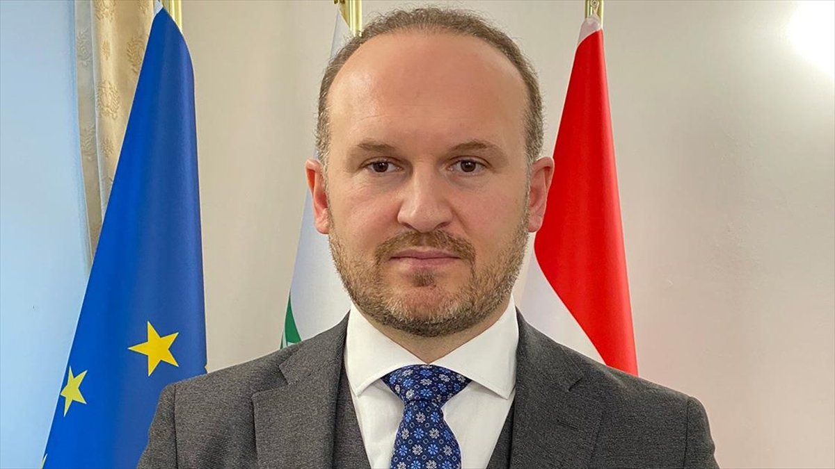 Avusturya'da farklı etnik köken ve mezhepten Müslümanlar, “ortak takvime” göre ibadet edecek
