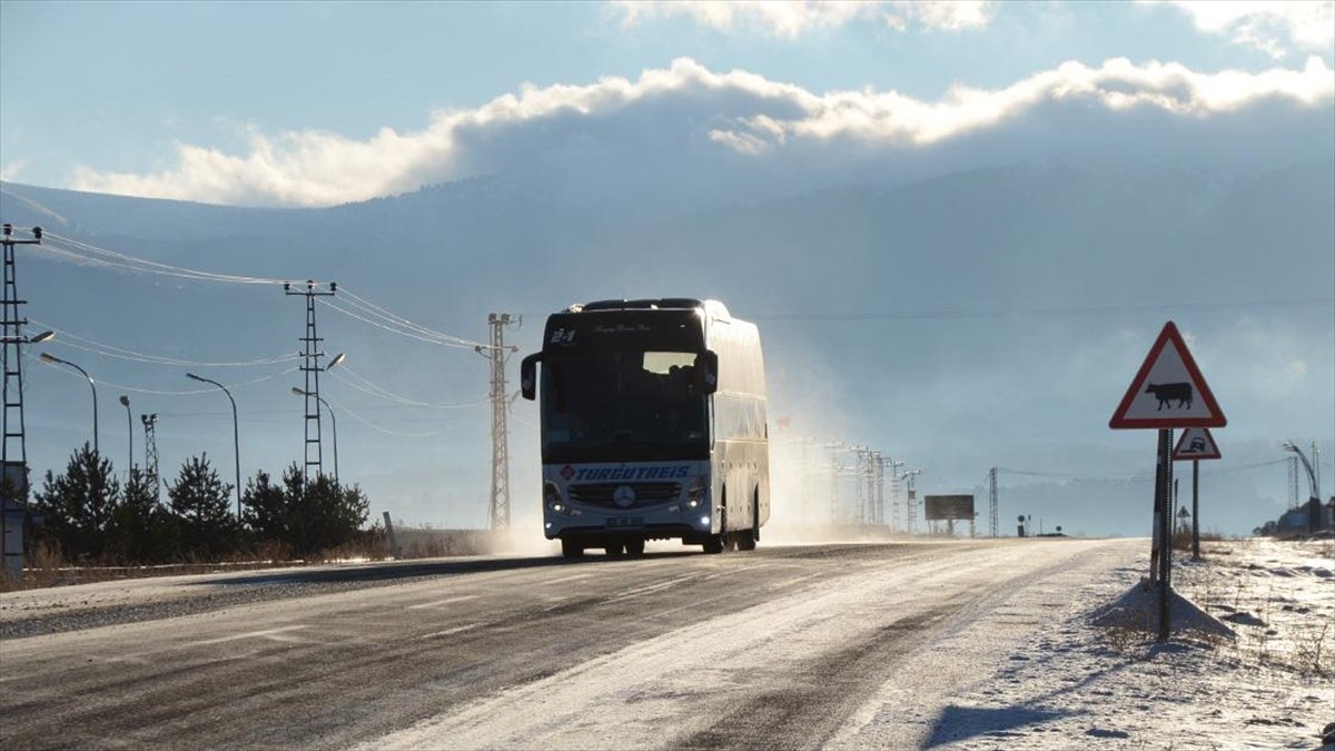 Erzurum, Ardahan, Ağrı ve Kars'ta soğuk hava ve kar etkisini sürdürüyor
