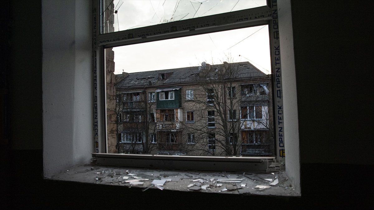 Kiev Belediye Başkanı Kliçko başkentte patlama seslerinin duyulduğunu bildirdi