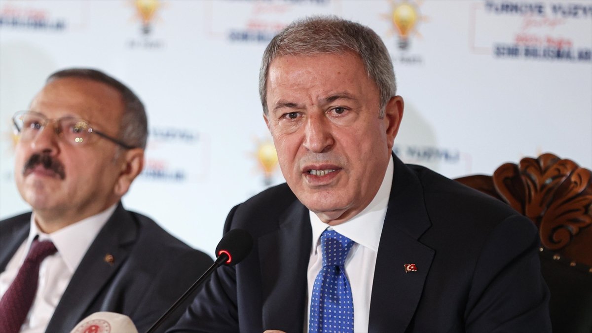 Milli Savunma Bakanı Akar: Yunanistan'ı uzlaşmaz ve kışkırtıcı tavırlarından vazgeçmeye davet ediyoruz