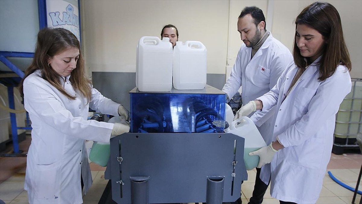 Üniversitede kurulan “Kampüs Kimya” ile 3 milyon lira ciroya ulaşıldı