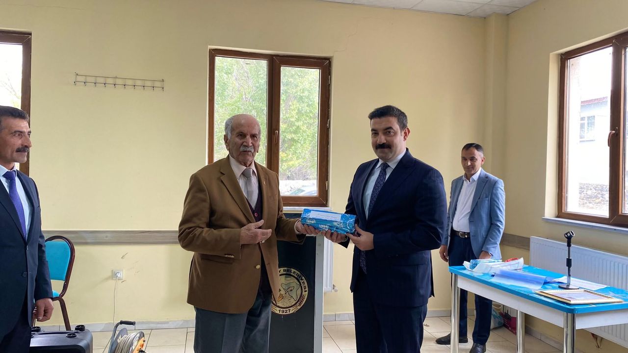 Arpaçay Kaymakamı Akköz, muhtarlarla kahvaltı programında buluştu