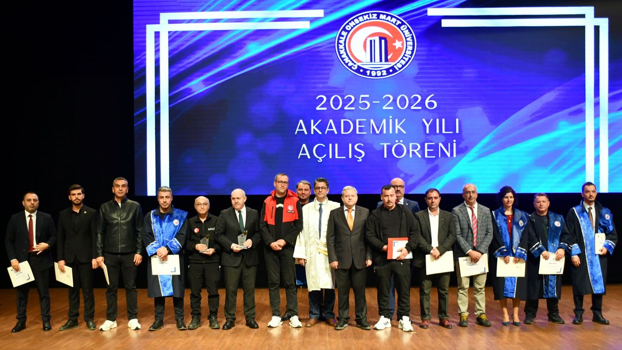 ÇOMÜ 2025–2026 akademik yılı açılış töreni gerçekleştirildi