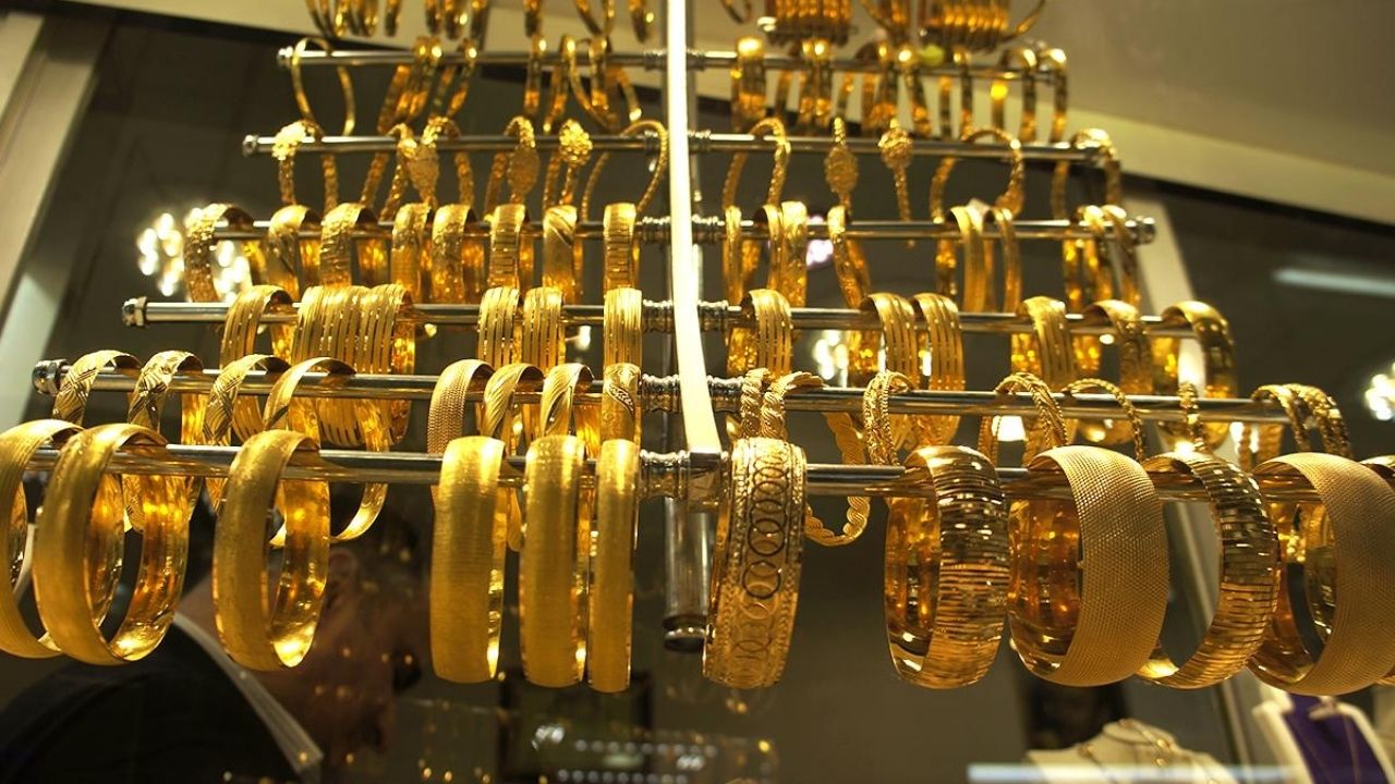 Altın güne düşüşle başladı: Gram 5 bin 581 lira