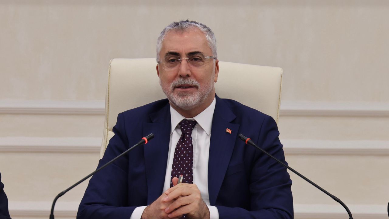 Bakan Işıkhan: İşsizlikle mücadelede olumlu tablo sürüyor