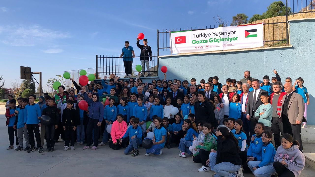 Aydın’da öğrenciler fidanlarla geleceğe nefes oldu