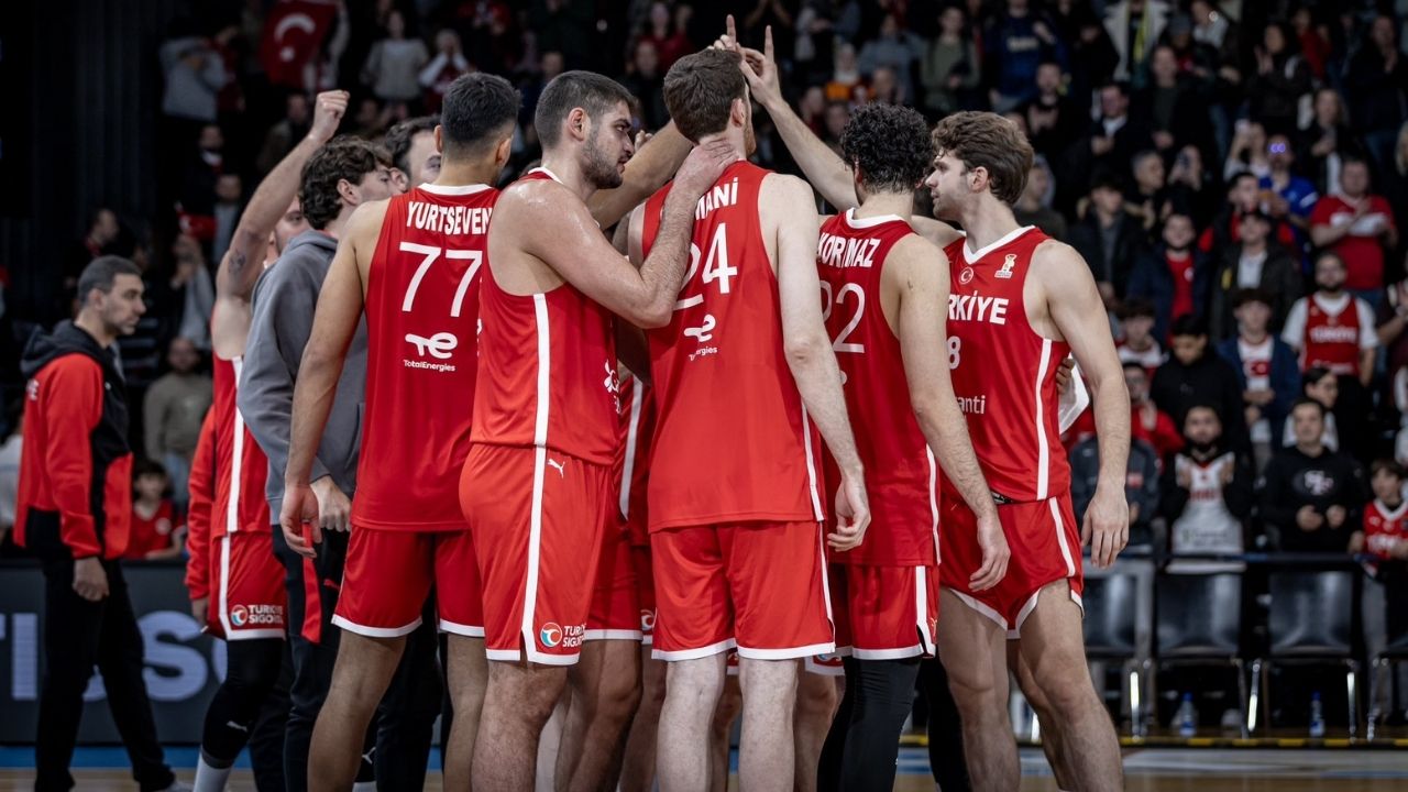 12 Dev Adam Dünya Kupası Elemeleri'nde İsviçre'yi 85-60 yendi