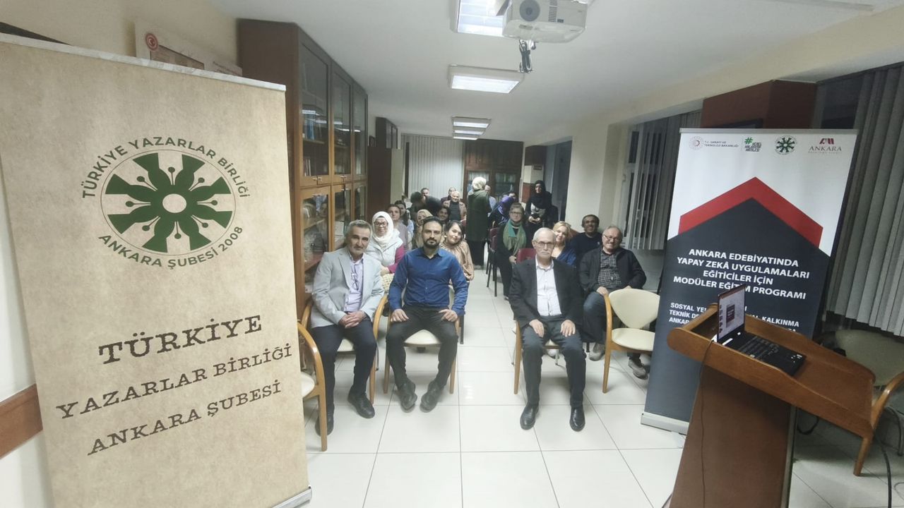Yapay Zekâ Eğiticilerin Eğitimi Programı Sertifika Töreni Yapıldı