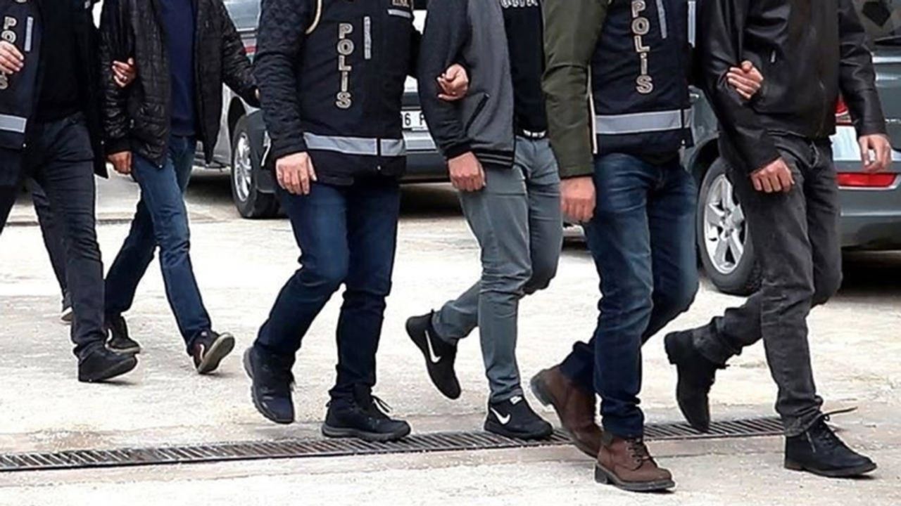 Ankara'da dolandırıcılık yapan 14 şüpheli yakalandı