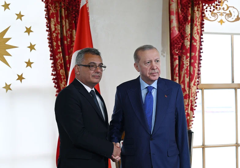 Cumhurbaşkanı Erdoğan'dan KKTC Cumhurbaşkanı Erhürman'a geçmiş olsun telefonu