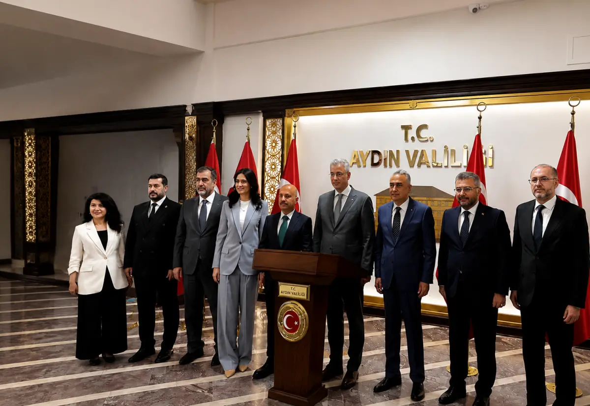 Sağlık Bakanı Prof. Dr. Kemal Memişoğlu Aydın'da temaslarda bulunuyor