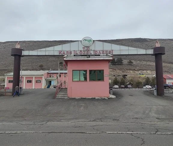 Kars İl Özel İdaresi’nden 55 kişilik personel alımına iptal kararı
