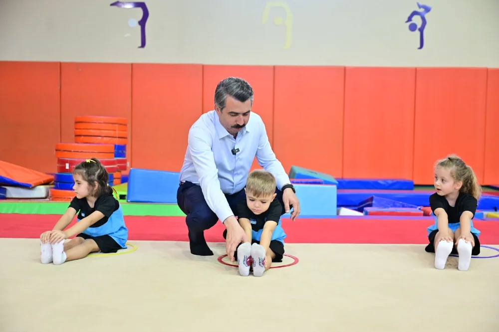 Yıldırım Belediyesi’nden çocuklara 16 branşta kış sporu